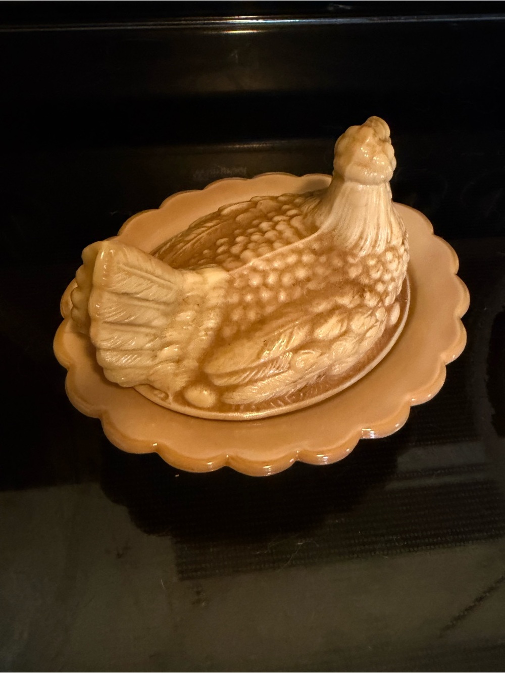 Vintage Mosser Chocolate slag glass nesting hen, like new. - Picture 4 of 16